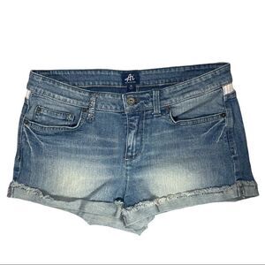 NWOT Authentic Icon Star Jean Shorts